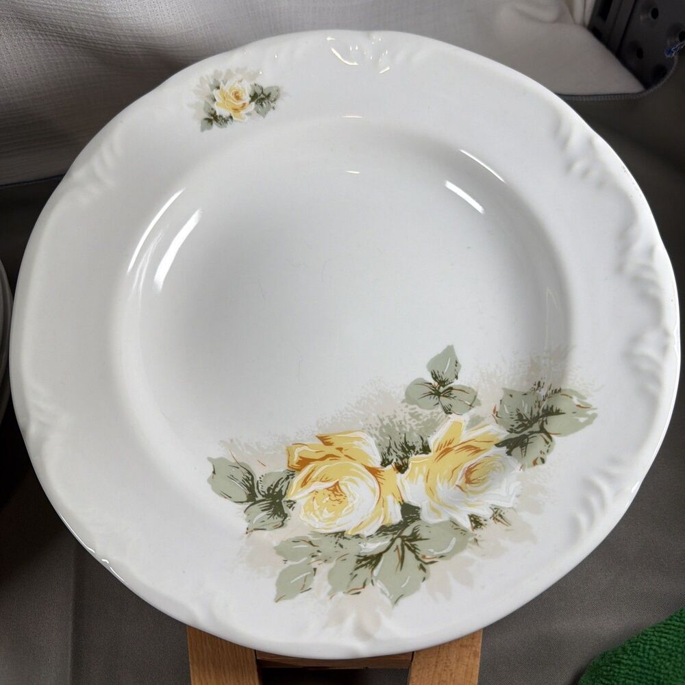 Vtg Porcelana Schmidt Brazil 9" Shallow Soup Pasta Bowls - Yellow Rose -Set of 2